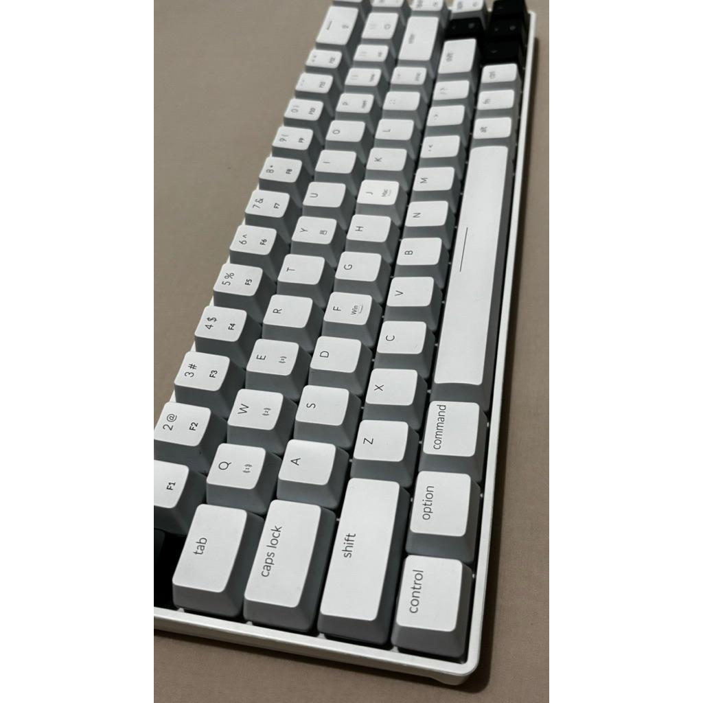 NOIR N1 V3 - 65% Wireless (Yellow Switch)