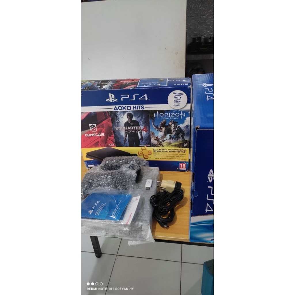 PS4 Slim Hen 9.00