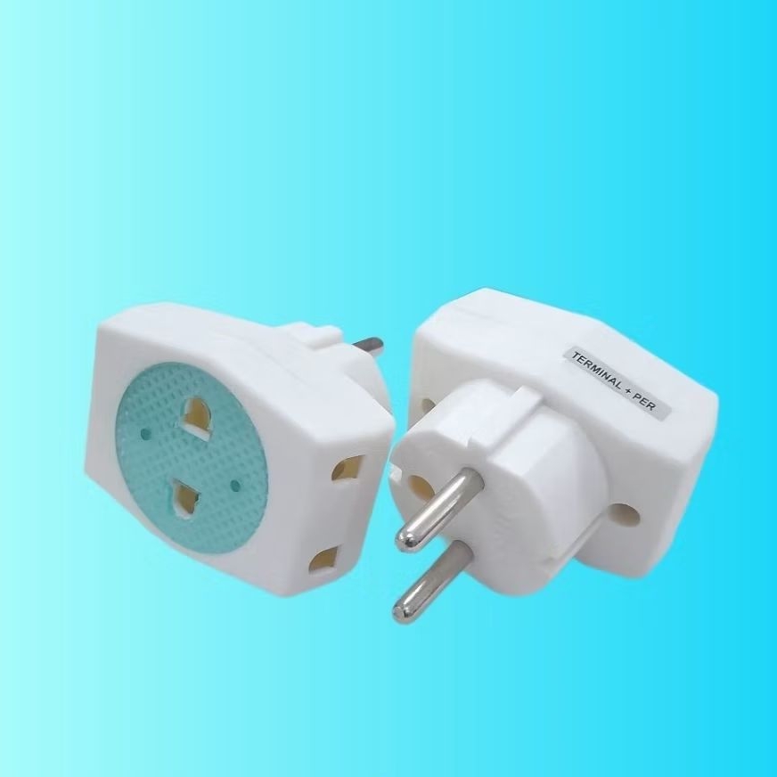 Colokan T / Stop kontak T Multi Loyal cabang 3