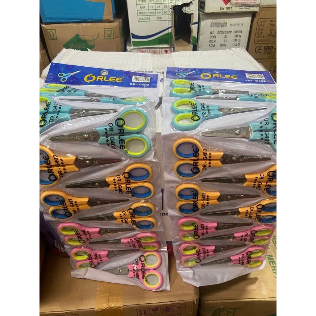 

(1Lusin 12pcs)Gunting Renteng/Gunting Kecil/Gunting Stailes Orlee