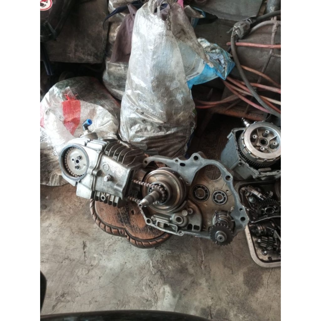 Blok Kop Saja Upgrade Bore Up Garuda 108 CC Boring Blok Kop Head Tanpa Rengkes Kanan Pompa Oli Kanan