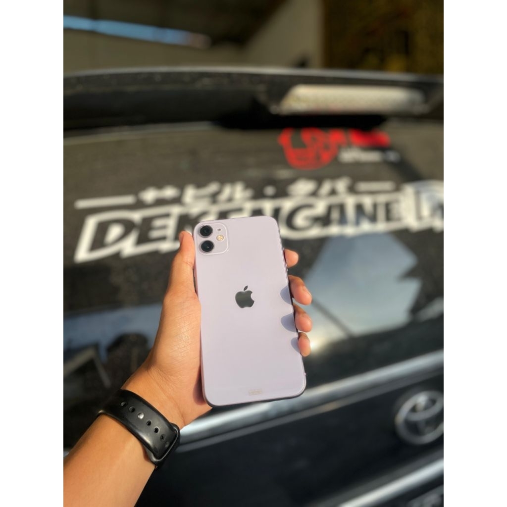 iphone 11  128GB second iBox