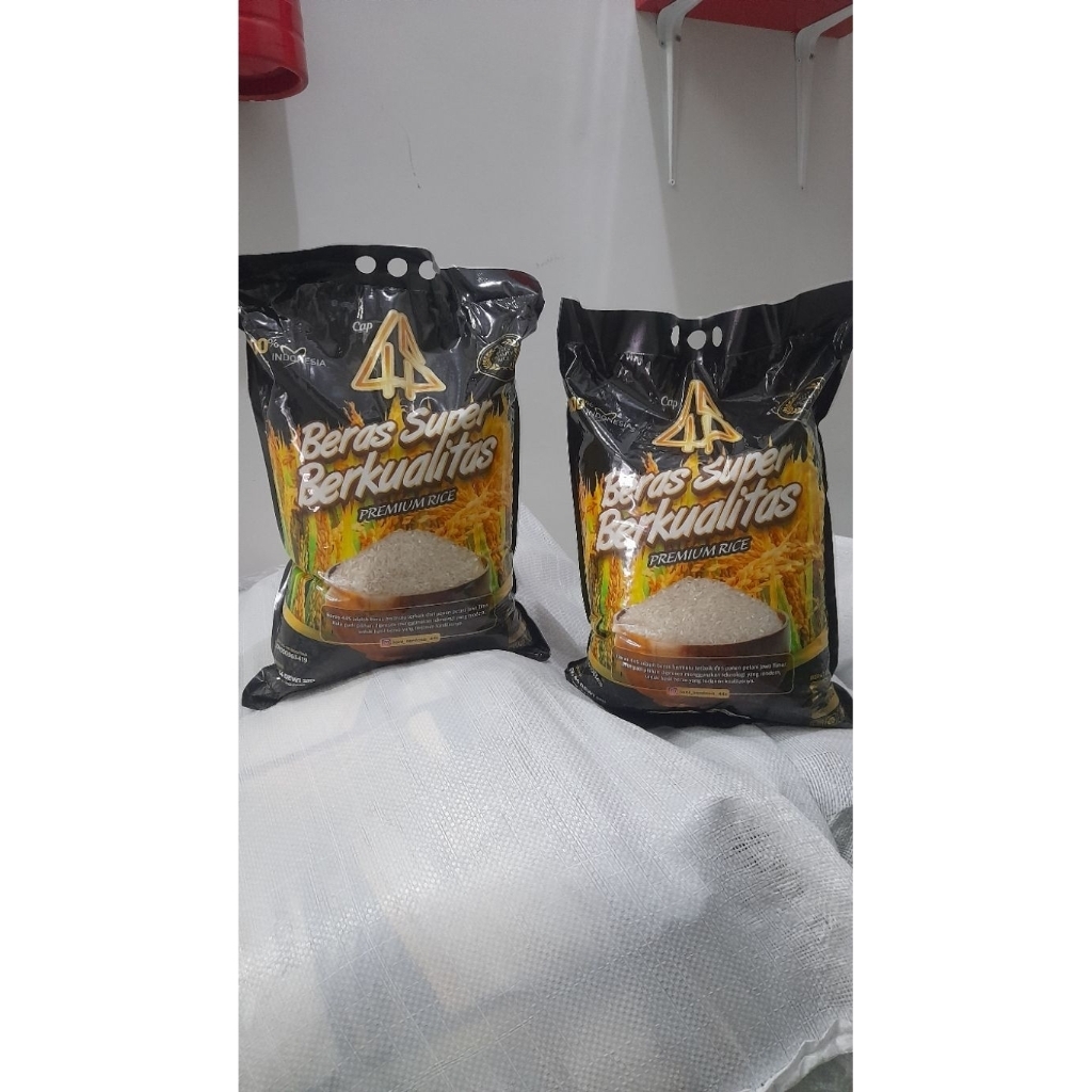 

Beras 44s hitam 5kg