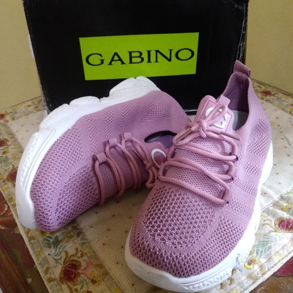 GABINO Original Sepatu Wanita Running Size 36