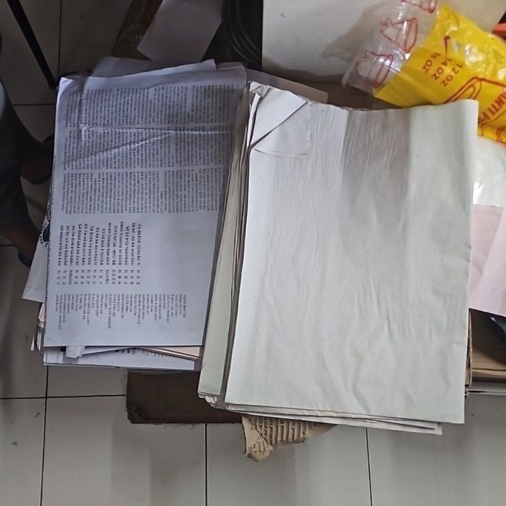 koran, ada yg polos, ada yg motif /perkg