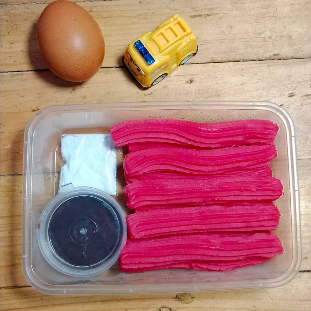 

curros strawberry frozen isi 11pcs