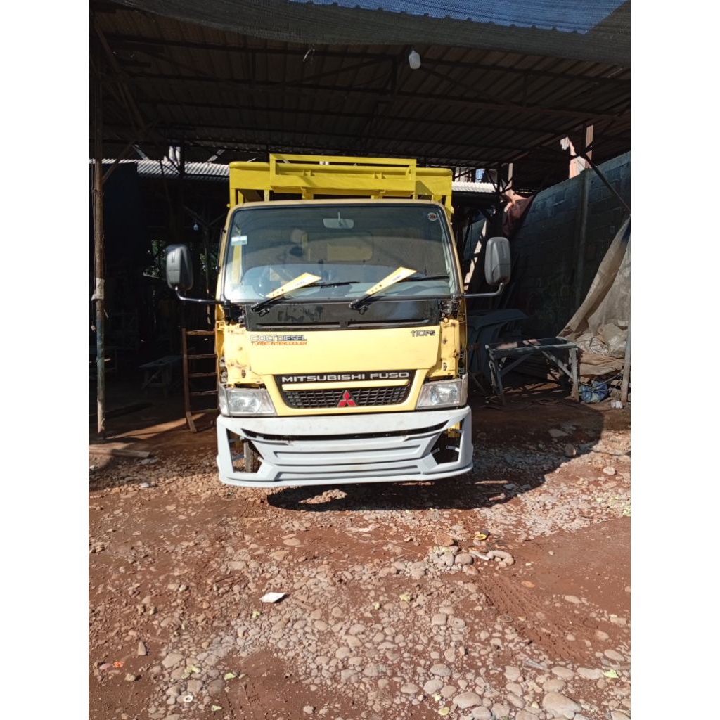 bemper truk Mitsubishi canter jb 5 kosongan