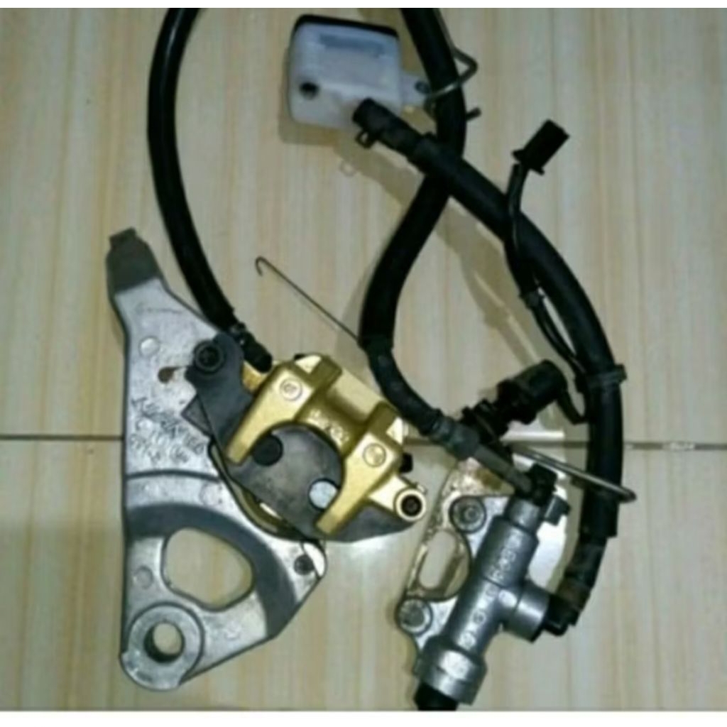 kaliper cakram belakang vixion new nvl seken original
