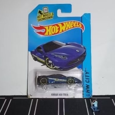 hot wheels ferrari 458 italia biru