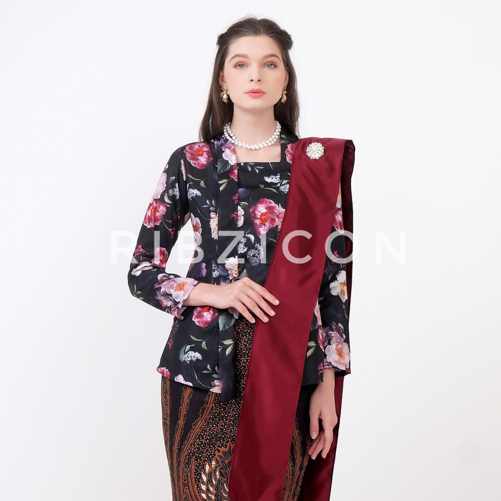 Kebaya Kutubaru Hitam Motif Floral/ Kebaya Kutubaru Wisuda/ Kebaya Kutubaru Jogja