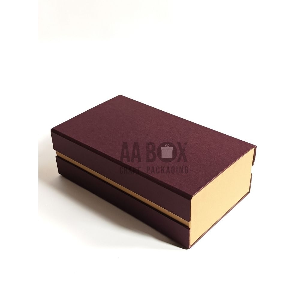 

Kotak kado/hamper/Giftbox/Hardbox/aaboxkotakkemasan