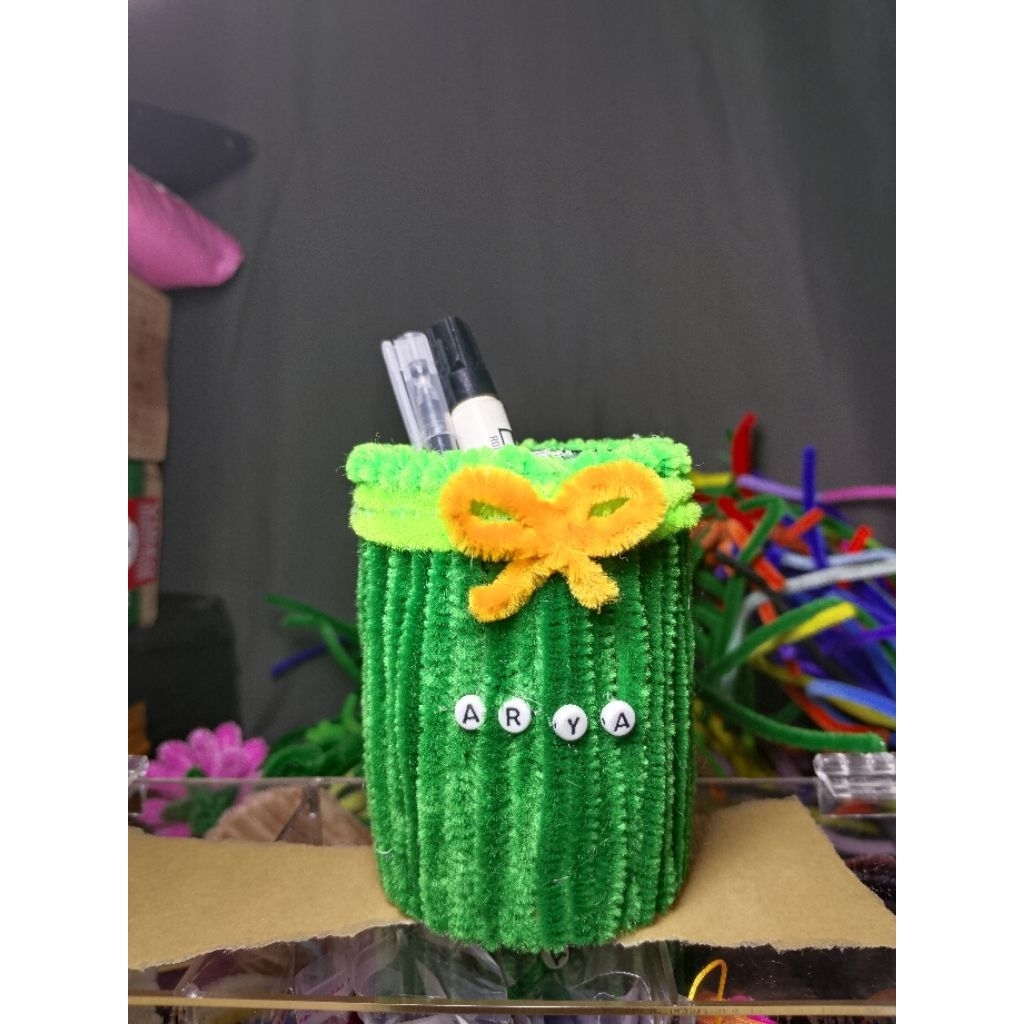 

KERAJINAN TEMPAT PENSIL