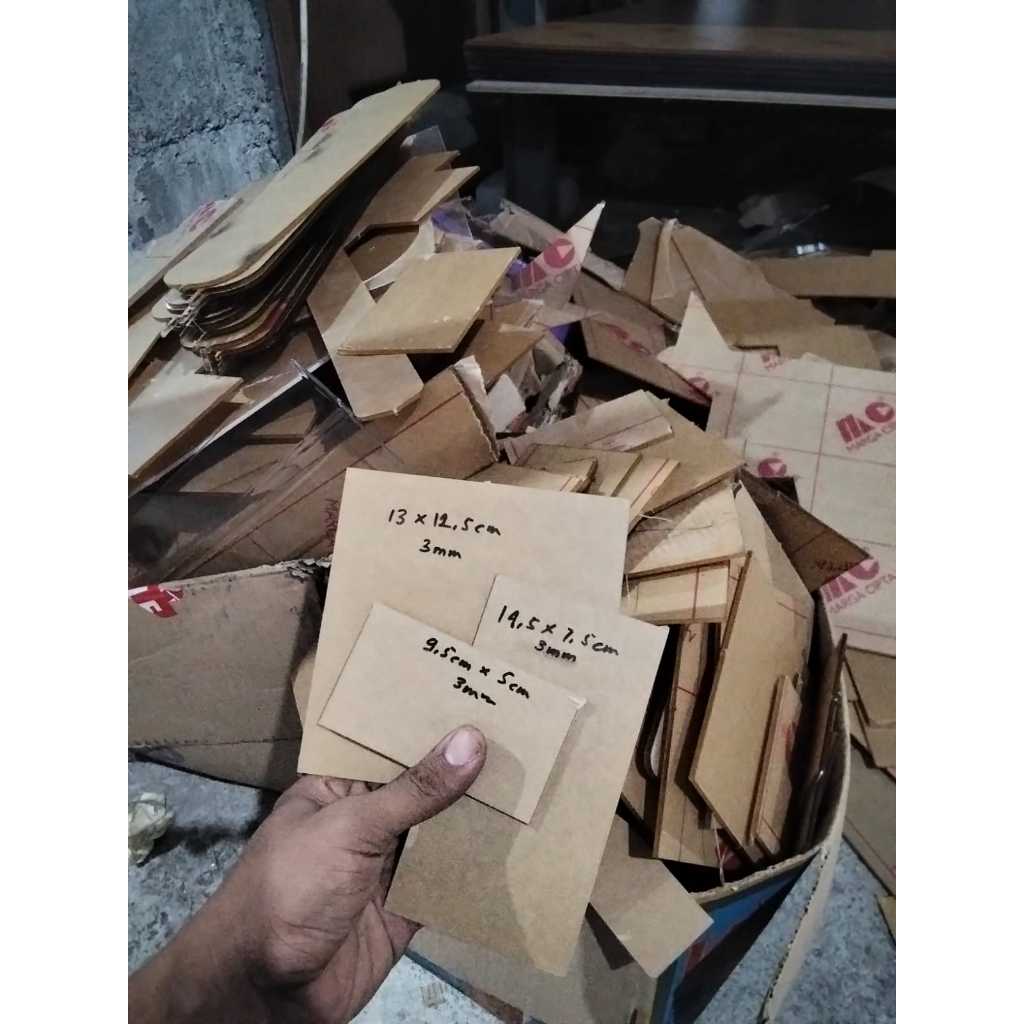 limbah sisa akrilik kiloan