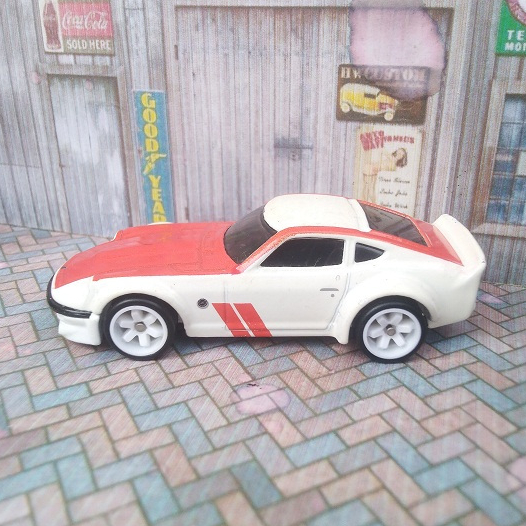 Hot Wheels Premium Loose Nissan Fairlady