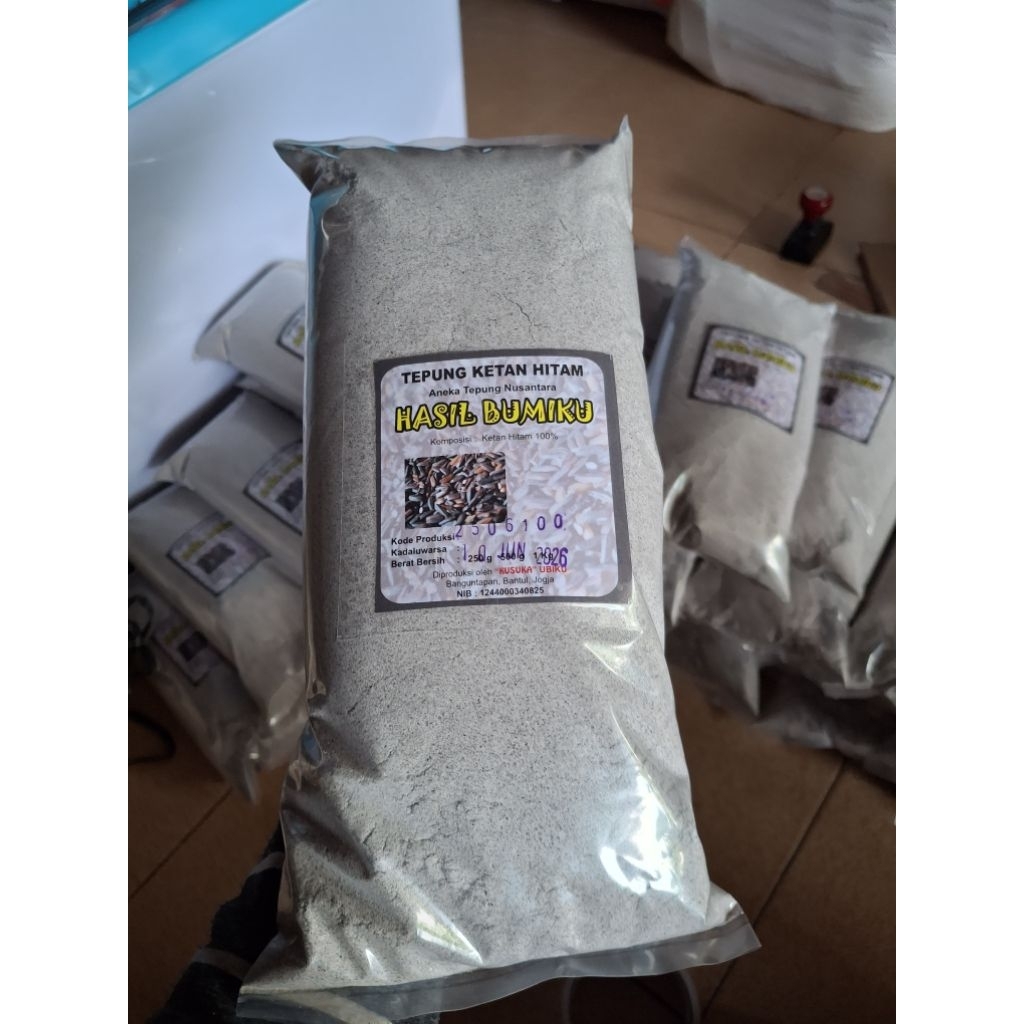 

Tepung Ketan Hitam 1kg 250gr Murni