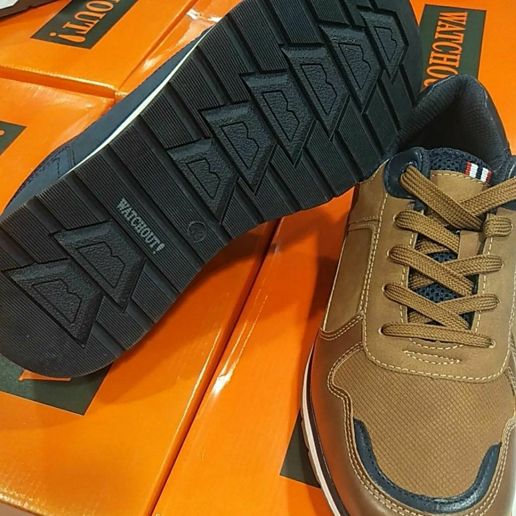 Sepatu Pria Casual Sneaker Tali Watchout WZ2003403