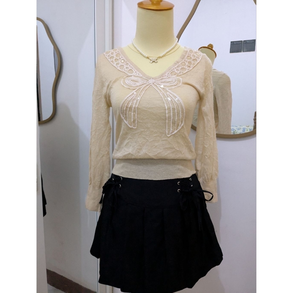 

Preloved coquette pita