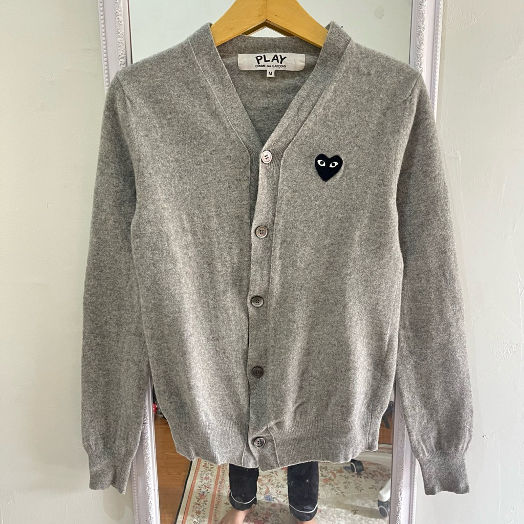CDG PLAY CARDIGAN COMME DES GARCONS ORIGINAL AUTHENTIC 100% JAMINAN NETT