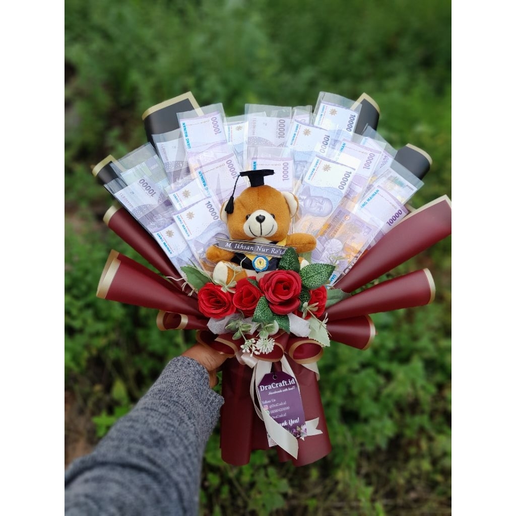 buket kosongan hitam merah  boneka