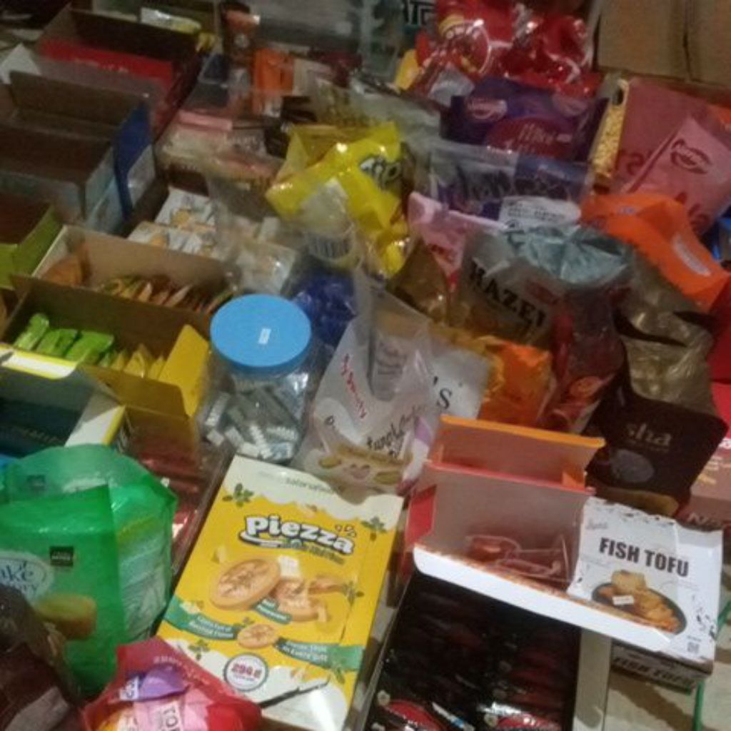 

SNACK REQUEST ETALASE 50.000 (1kg)