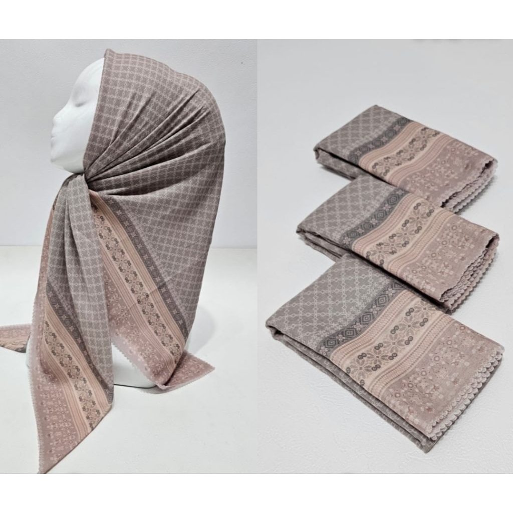 HIJAB SEGI EMPAT VOAL MOTIF KOTAK COKSU SOFT