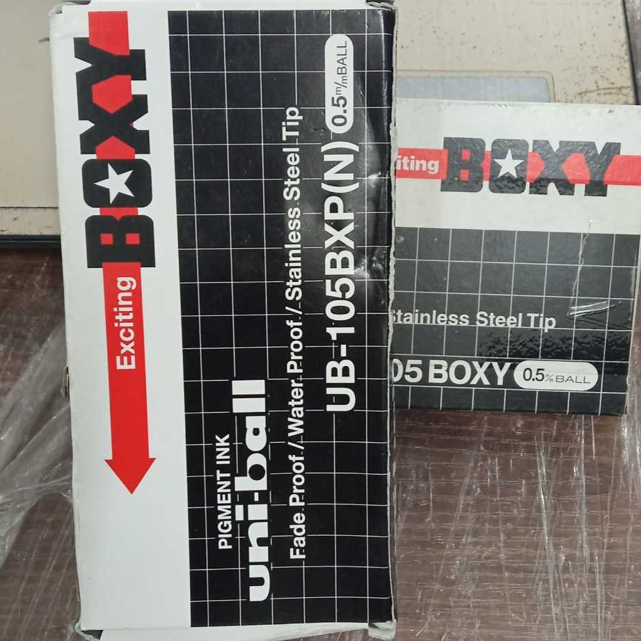 

Bolpen Boxy Uniball 105 0,5 mm