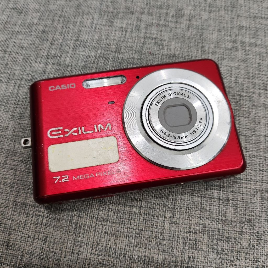camera digital casio exilim ex-z77 merah