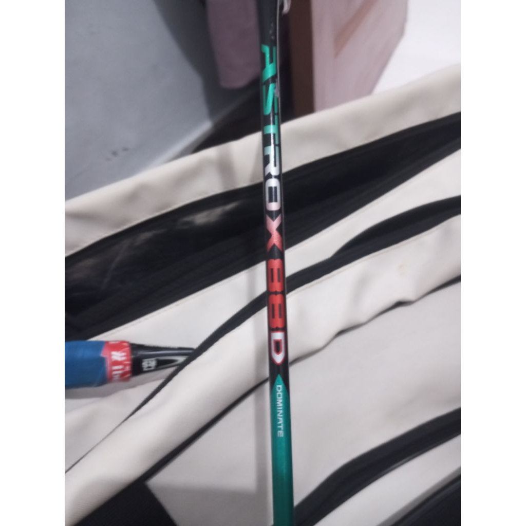 Raket yonex astrox 88D dominate