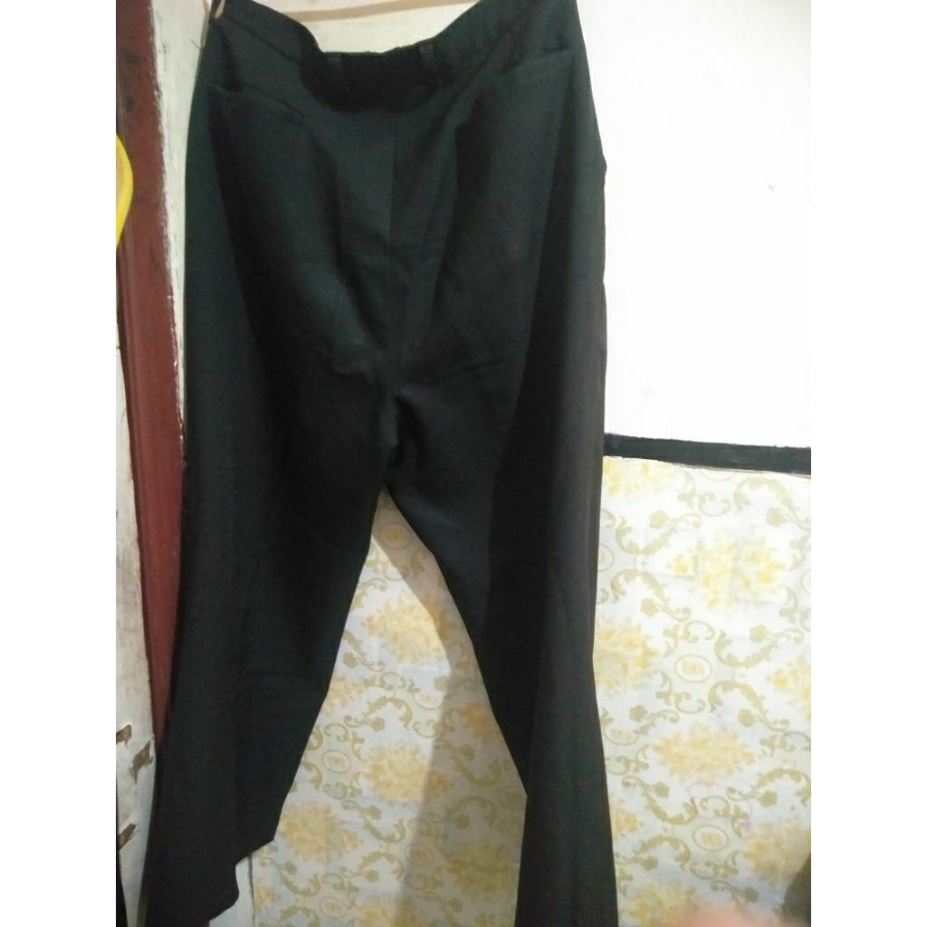Celana Kantor Hitam Cewek / Coklat Pekat cowok