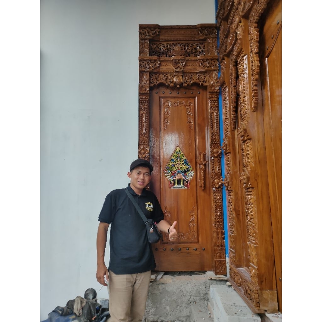 gebyok pintu ukir minimalis