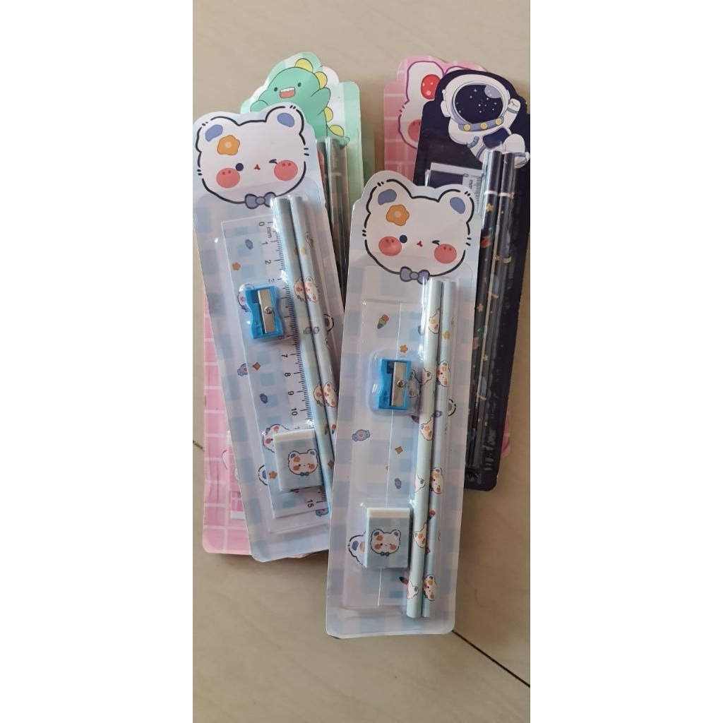 

Set alat tulis 5in1 lucu karakter yg di sukai anak anak