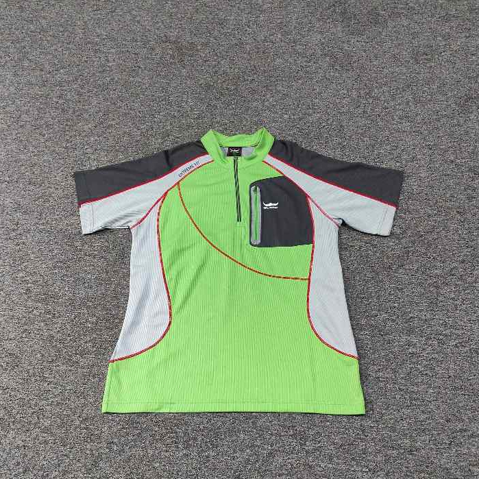SIZE M Baselayer Kaos Outdoor Gunung Lari Sepeda Olahraga BFL