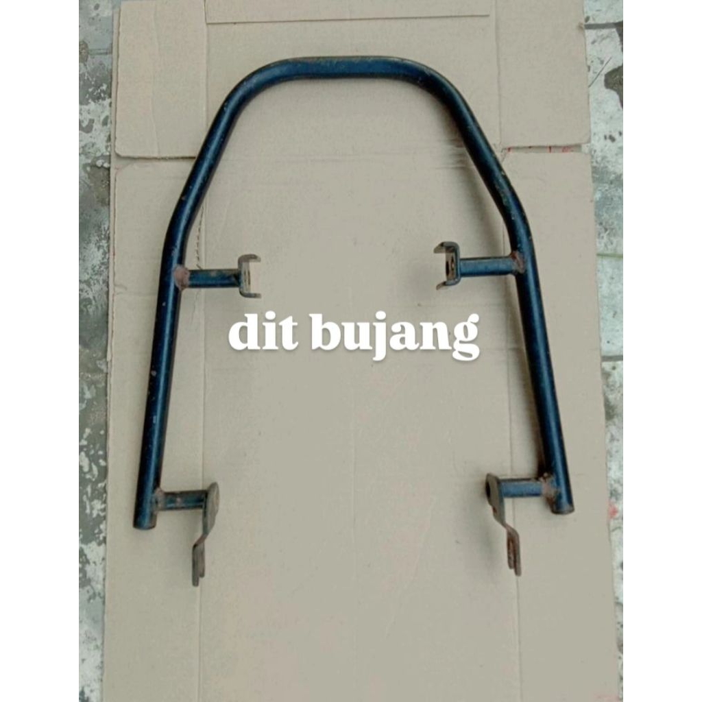 behel bagasi belakang motor Honda Supra fit lama/ Original copotan motor second