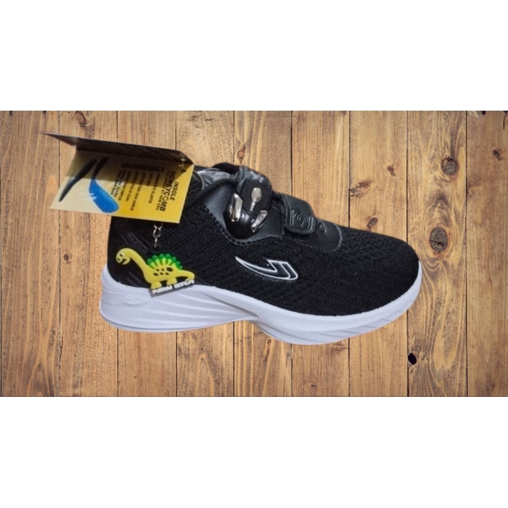 Sepatu sekolah New Era Pria dan Wanita