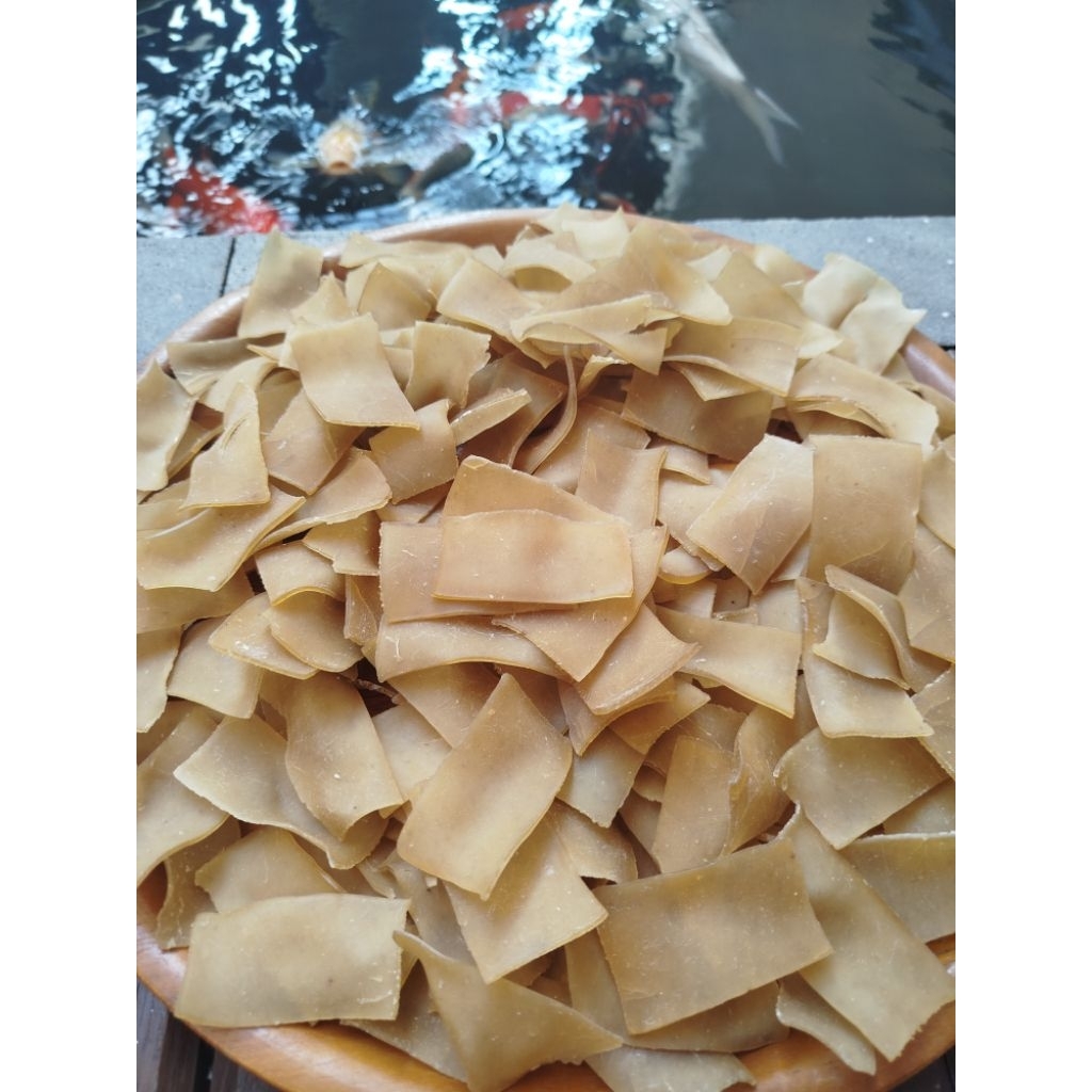 

kerupuk mentah rasa bawang