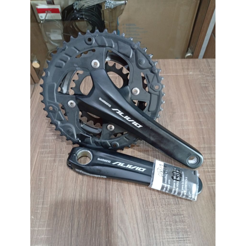 Shimano crank alivio triple 48T FC-T4060 -original NEW IN THE BOX