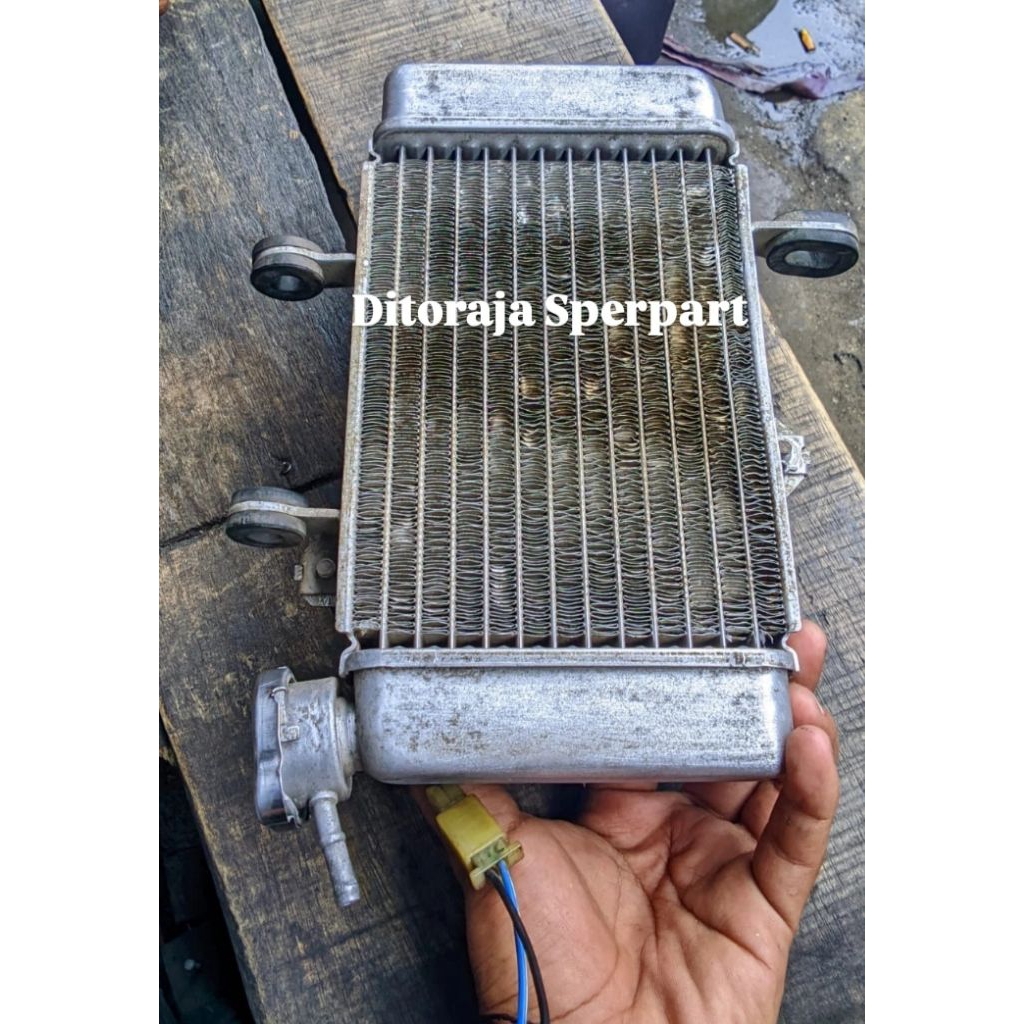 RADIATOR JUPITER MX LAMA/MX NEW BARANG TERJAMIN ORIGINAL CABUTAN MOTOR TINGGAL PAKE