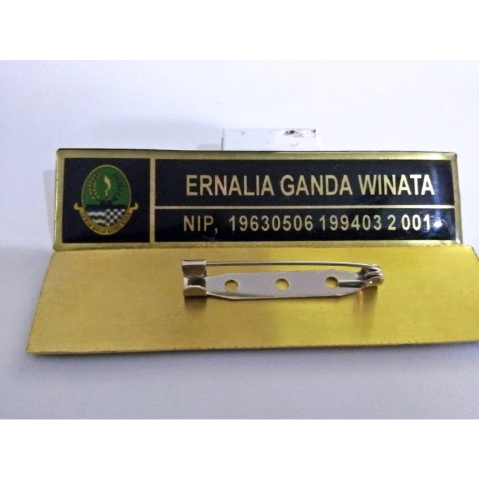 

Nametag Kuningan Resin Magnet/ Peniti