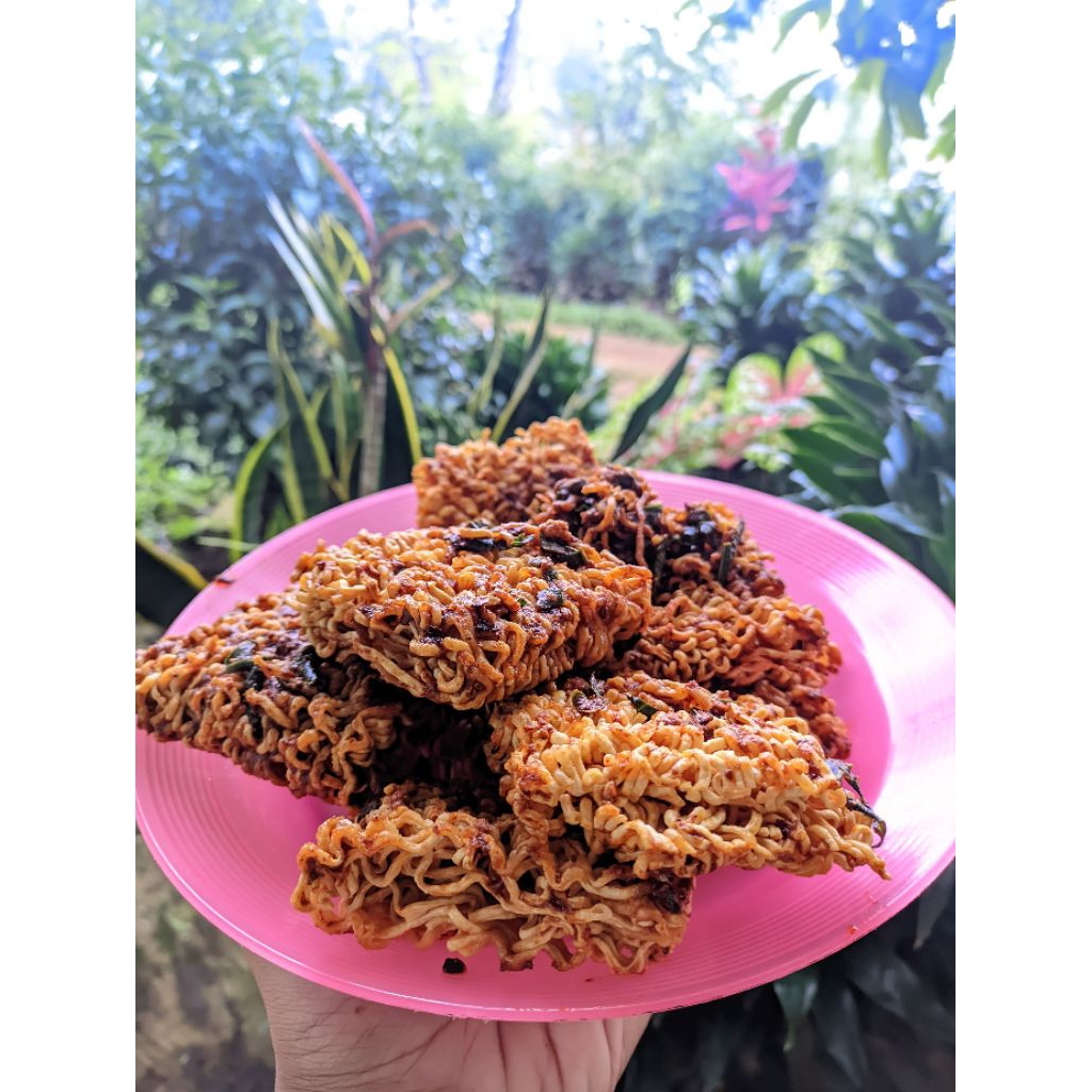 

[COD] Mie kering extra pedas daun jeruk 250gr kemasan box 500ml