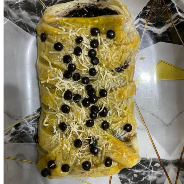 

Banana Strudlle ChocoCheese Melted | Banana Pastry