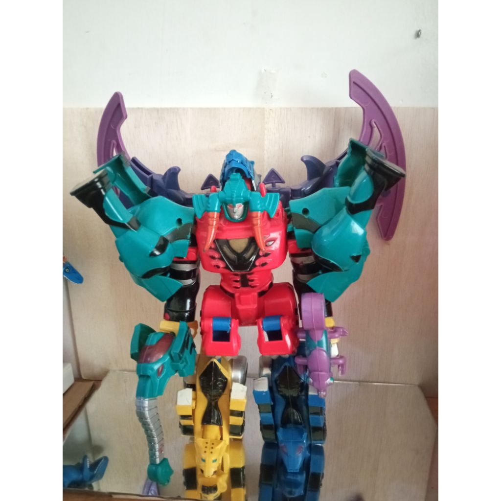 Mainan Jungle Fury 1 set Bekas ( Baca Deskripsi )
