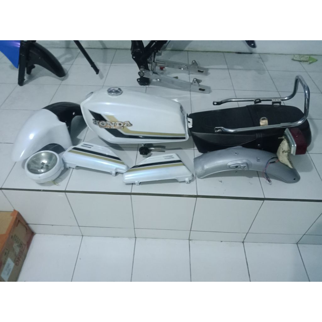 body set cb K5 tangki ori warna putih lembayung biru