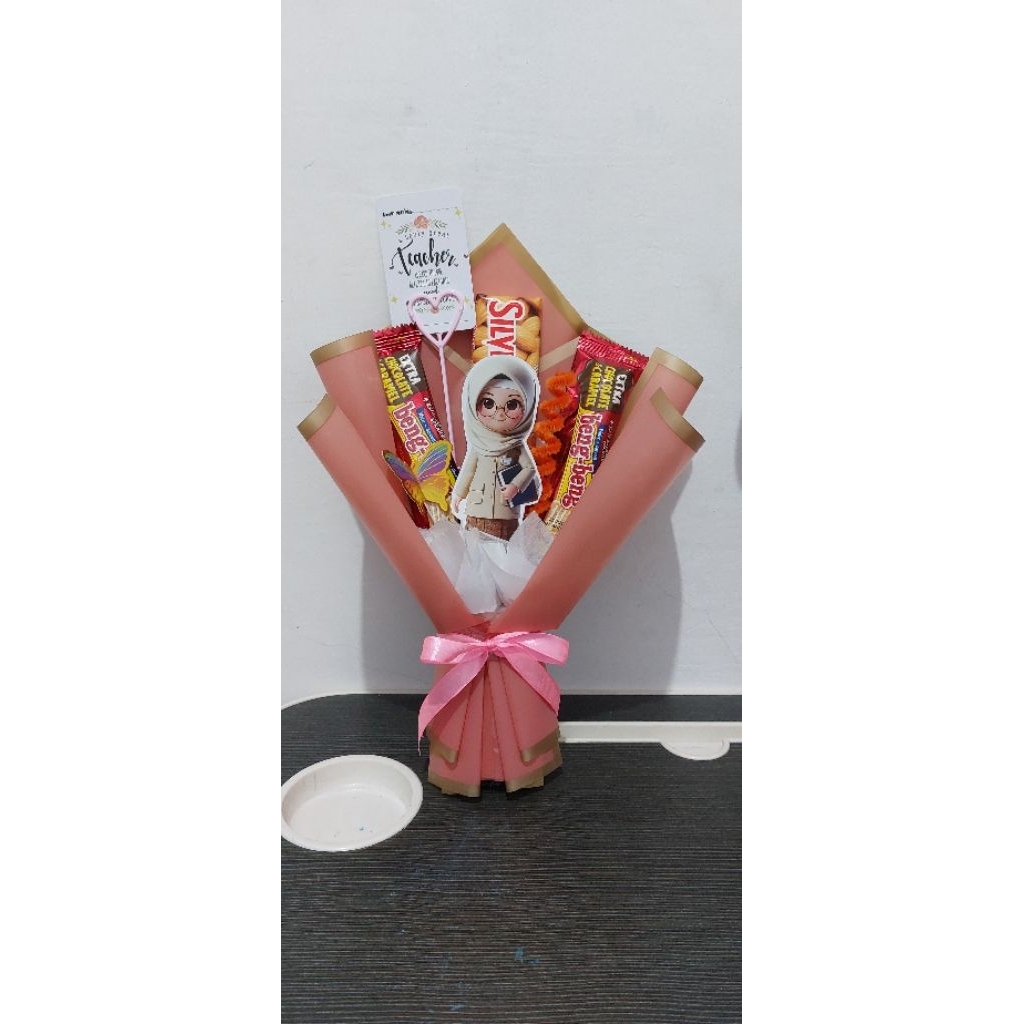 

Bucket Cokelat / Bucket Wisuda / Bucket Hari Guru