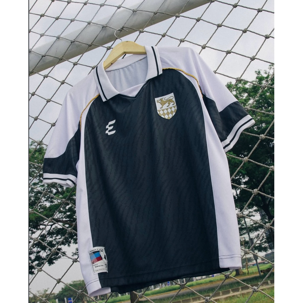 Jersey Erigo X JKT48 Kathrina Irene Hitam/Black, Size M