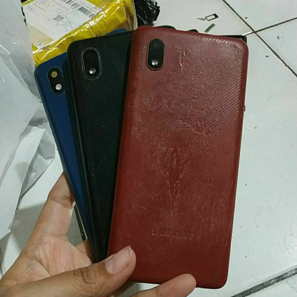 Backdoor bekas Samsung a01 core kurang tombol