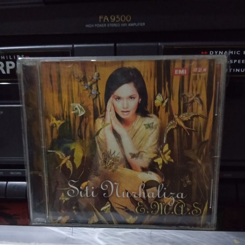 cd siti nurhaliza album emas