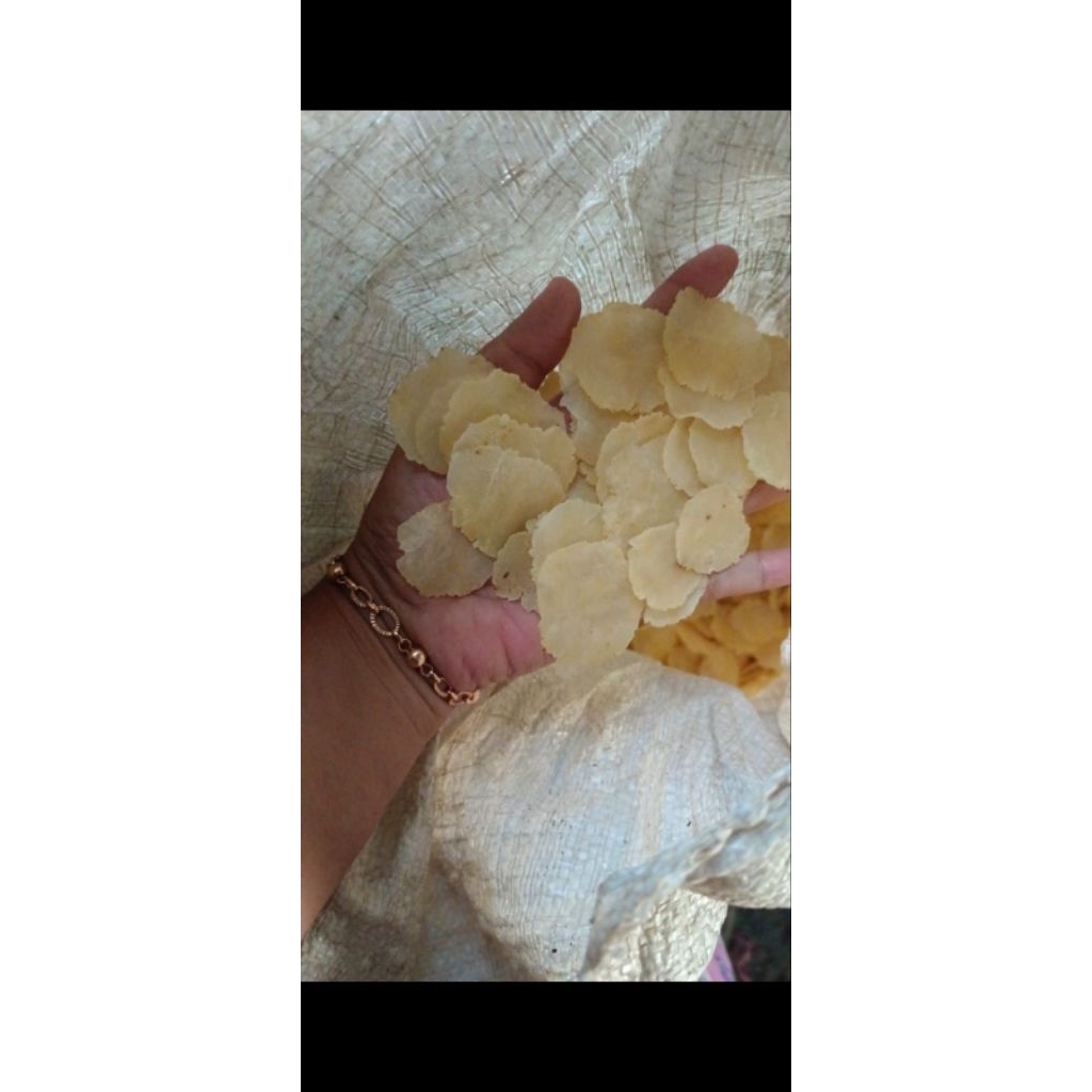 

emping melinjo asli biji 4-5 berat 1kg