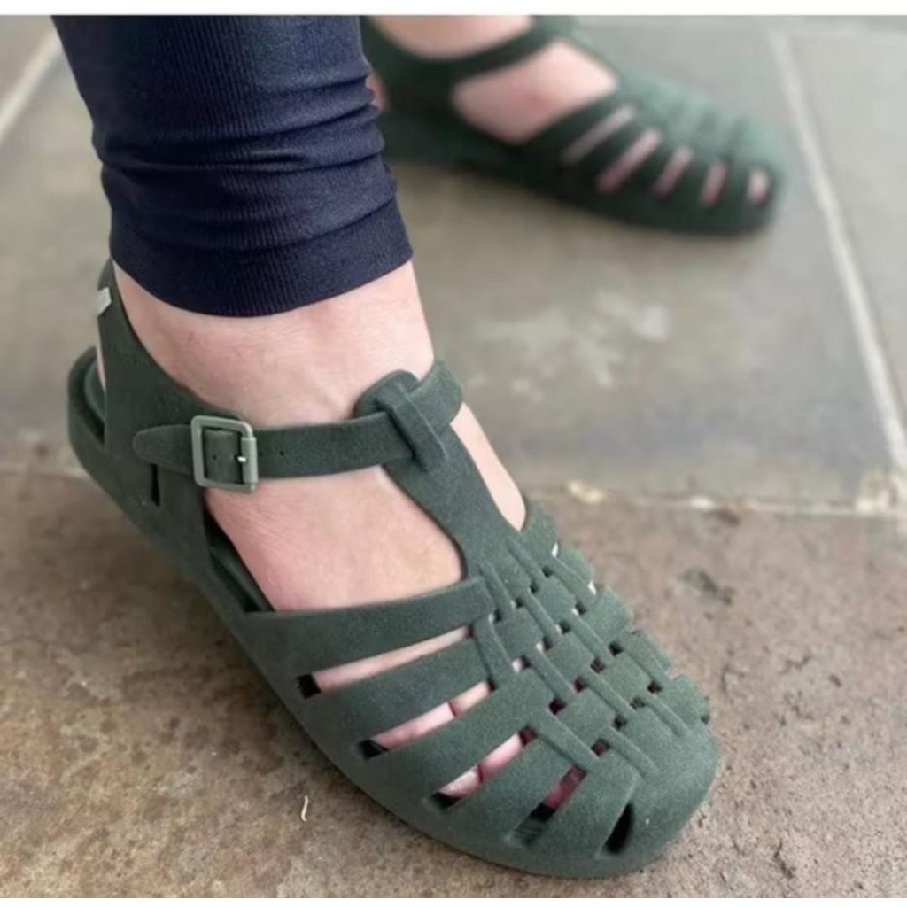 Melissa Possession Preloved
