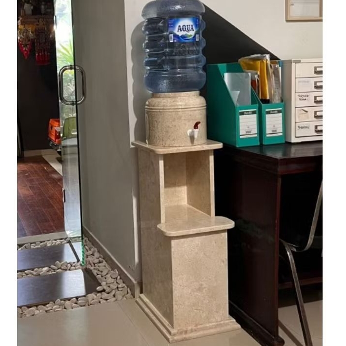 Guci Tempat Air Galon Marmer Dan Meja