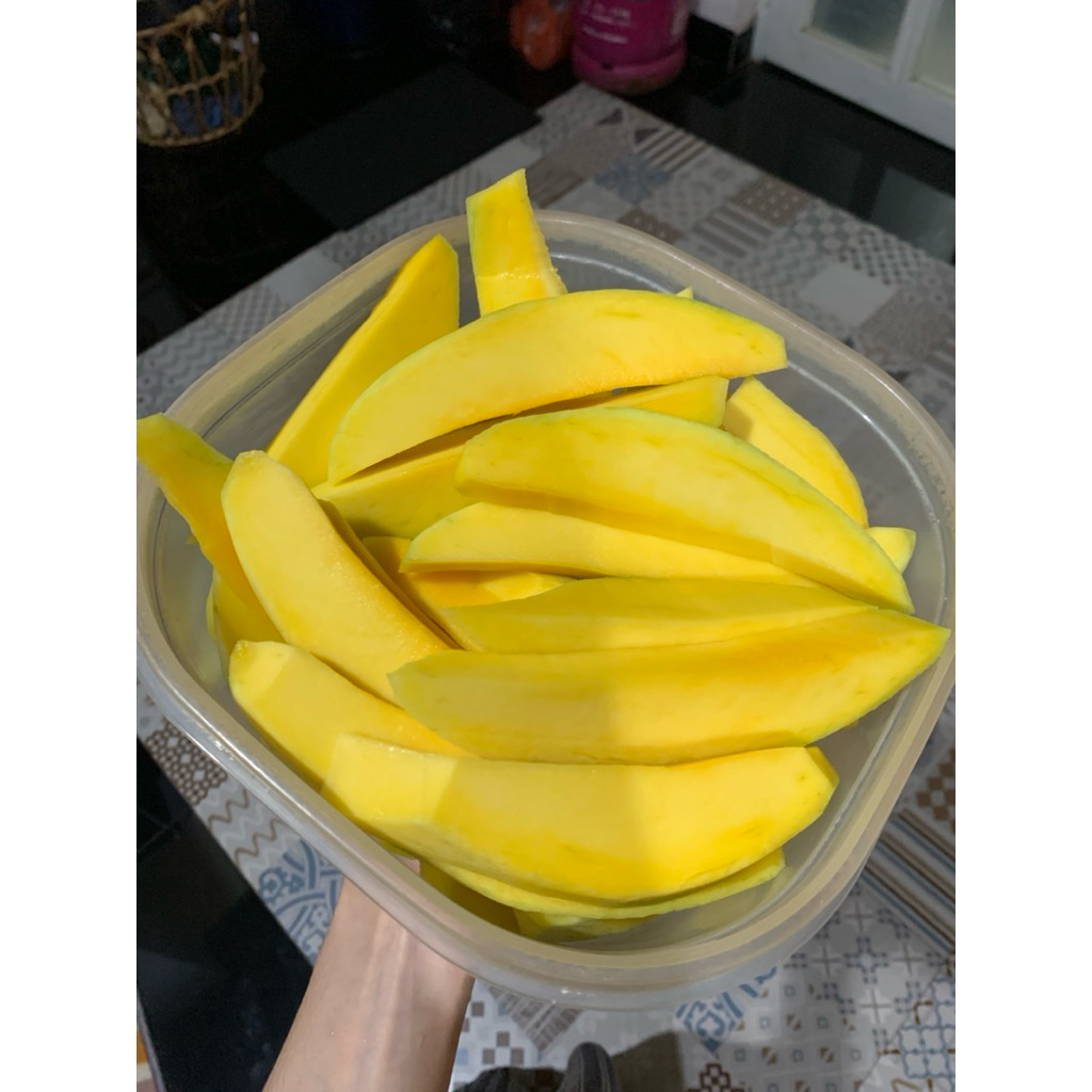 

Rujak Mangga Indramayu Mangga Mengkal Manis Sambal Uleg Sambal Bangkok 250 gram